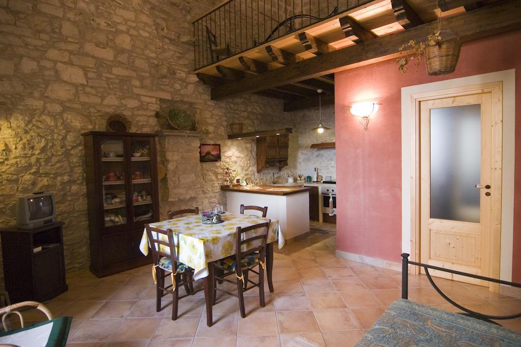 Santa Teresa Lägenhet Erice Rum bild